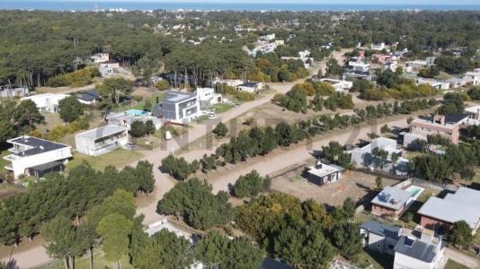 boulevard icaro , Pinamar, Buenos Aires Costa Atlántica 7167, Argentina