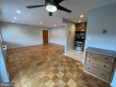 1508 George Mason Unit# 13, Arlington, Virginia 22204, HOA KỲ