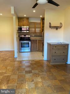 1508 George Mason Unit# 13, Arlington, Virginia 22204, HOA KỲ