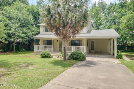 6910 Apuwai Place, Diamondhead, Mississippi 39525, États-Unis