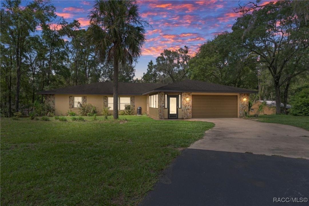 1879 Forest Drive, Inverness, Florida 34453, Estados Unidos