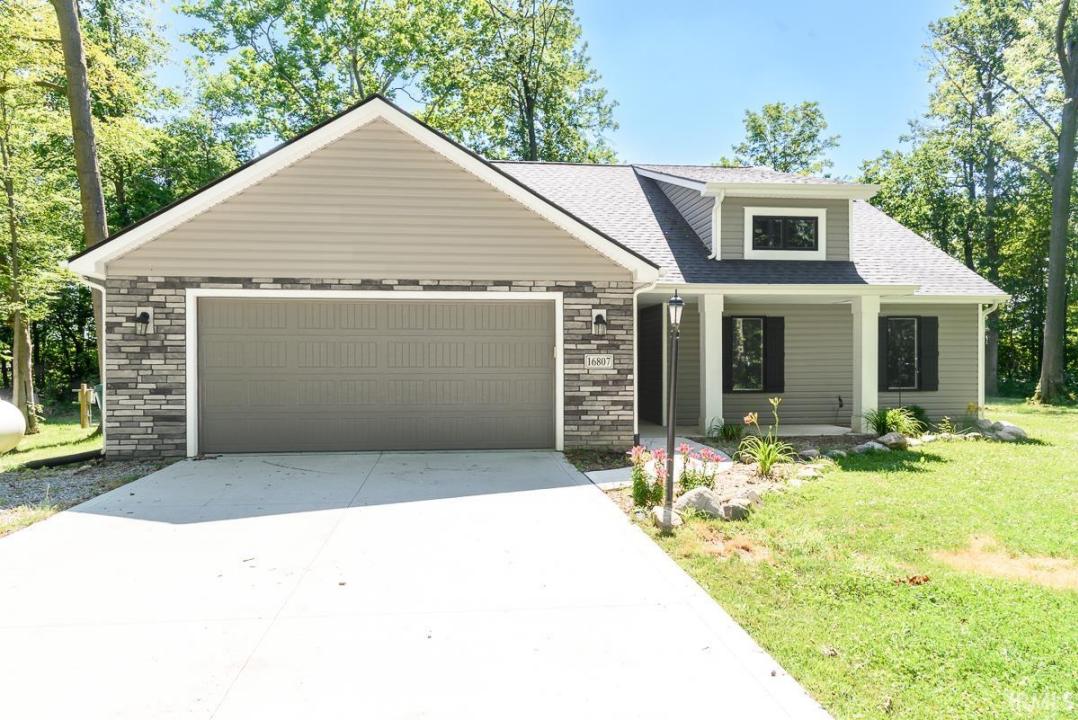 16807 Darling Road, Woodburn, Indiana 46797