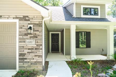 16807 Darling Road, Woodburn, Indiana 46797