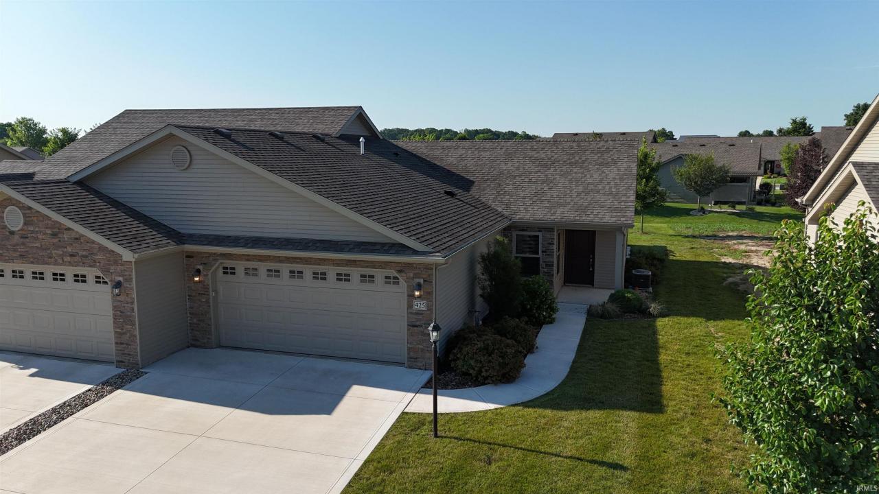 425 Crown Hill Drive, Huntington, Indiana 46750