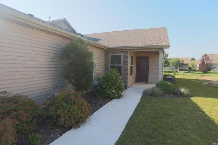 425 Crown Hill Drive, Huntington, Indiana 46750