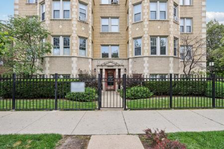 6203 N Oakley Street 3, Chicago, Illinois 60659