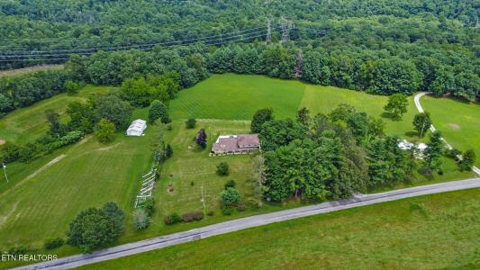 964 Joe Tabor Rd, Crossville, Tennessee 38571, USA
