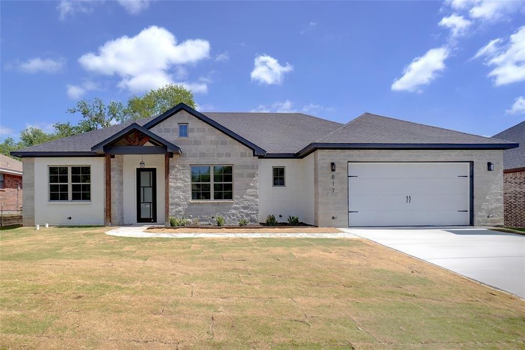 817 E 2nd Street, Weatherford, Texas 76086