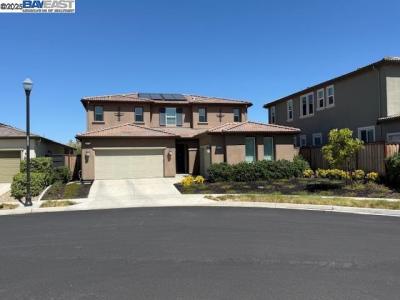 6822 Spanner Ct, Tracy, California 95377, USA