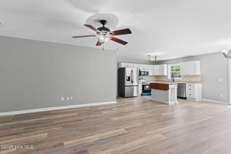 308 Snow Bell Court, Richlands, 노스 캐롤라이나 28574, 미국
