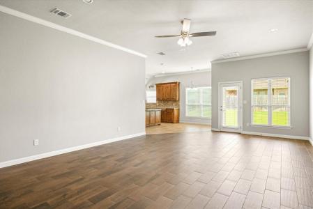 107 Donna Circle, Granbury, Texas 76049