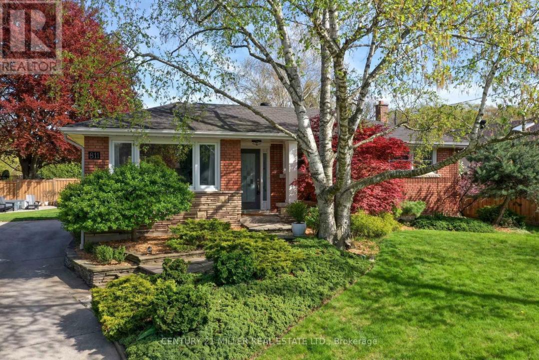 811 TEAL DRIVE, Burlington (lasalle), オンタリオ L7T 2Y8, カナダ