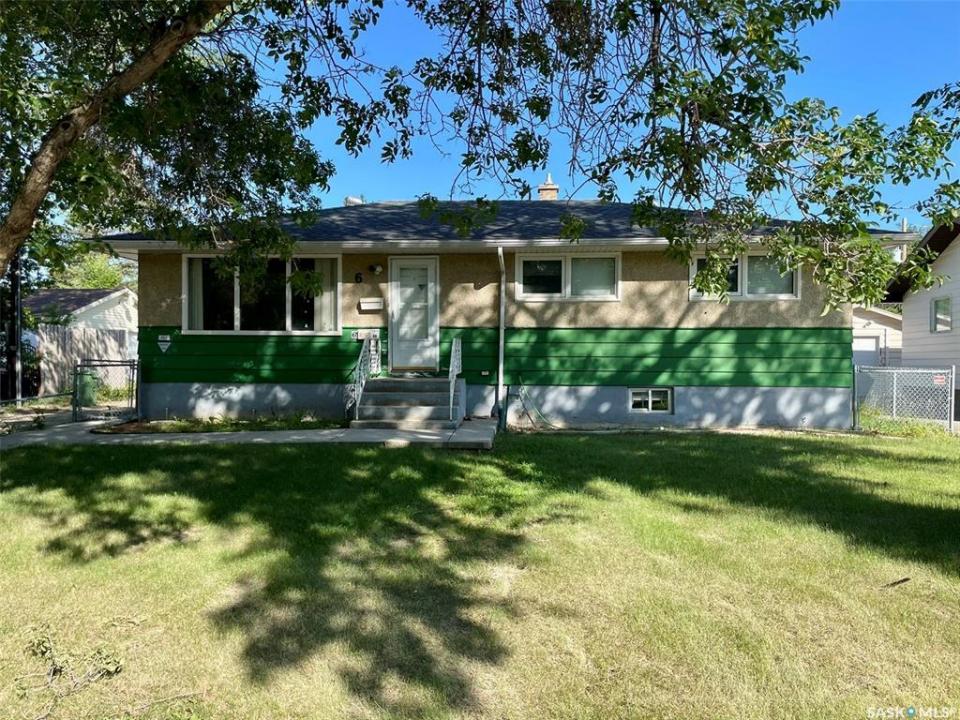 6 LABELLE PLACE, Regina, ססקצ'ואן S4N 1T8, קנדה 