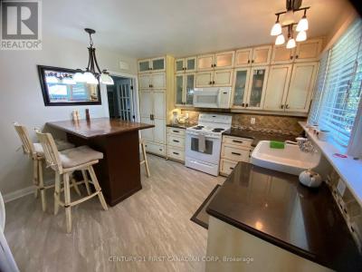 572 CHEAPSIDE STREET, London East (east B), Ontario N5Y 3X6, Canadá