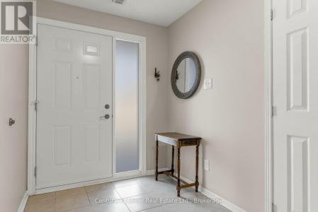 1310 HAMPTON STREET, Oakville (fa Falgarwood), Ontario L6H 2S6, Canada