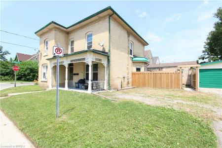 62 ARTHUR STREET, Brantford, Ontario N3S 3H8, Canada