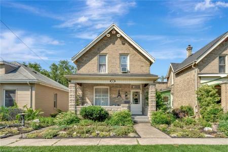96 WALNUT STREET, Paris, Ontario N3L 2J7, Kanada