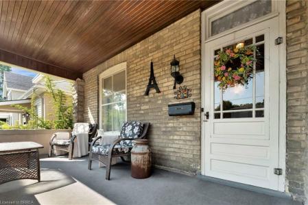 96 WALNUT STREET, Paris, Ontario N3L 2J7, Kanada