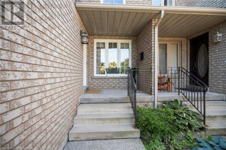 102 NISKA DR, Waterdown, Ontario L8B 0M8, Canada