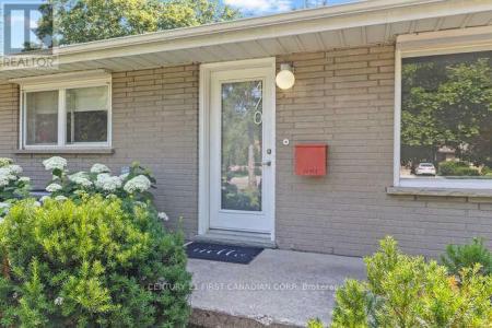 470 BEACHWOOD AVENUE, London South (south D), 온타리오주 N6J 3K1, 캐나다