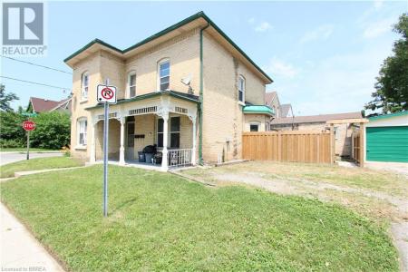 62 ARTHUR STREET, Brantford, Ontario N3S 3H8, Canada