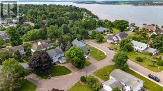 8 BERKELEY WAY, Brighton, Prinz-Edward-Insel C1A 8X5, Kanada