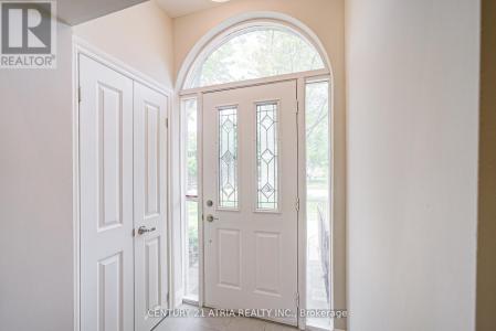 190 ROMFIELD CIRCUIT, Markham (royal Orchard), Ontario L3T 3J1, Canada