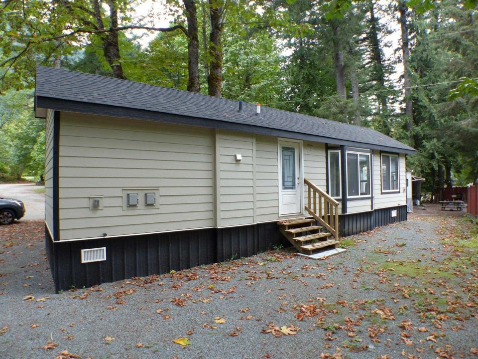 28605 TRANS CANADA HIGHWAY, Hope, British Columbia V0X 1L3, Canada