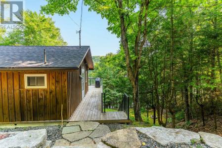 1225 ROWBOTHAM LANE, Highlands East (monmouth), Ontario K0L 2Y0, Canada
