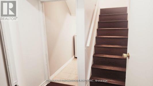 55 CRAWFORD DRIVE, Brampton (madoc), Ontario L6V 2C6, Canada