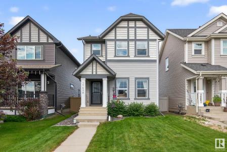 17634 61A STREET NW, Edmonton, Alberta T5Y 3N9, Canada