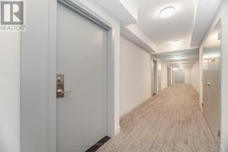859 THE QUEENSWAY, Toronto (stonegate-queensway), Ontario M8Z 1N8, Canada