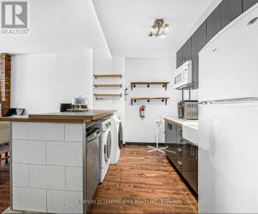 2 MONTEITH STREET, Toronto (church-yonge Corridor), Ontario M4Y 1K7, Canada