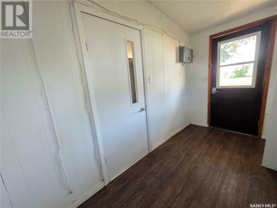 1001 HERBERT AVENUE, Herbert, Saskatchewan S0H 2A0, Canada