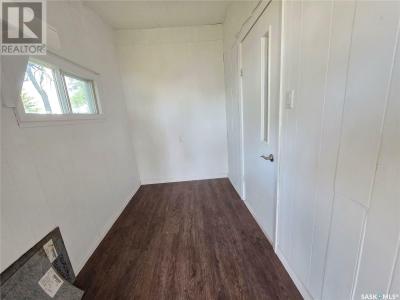 1001 HERBERT AVENUE, Herbert, Saskatchewan S0H 2A0, Canada