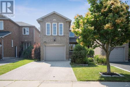 102 NISKA DRIVE, Hamilton (waterdown), 安大略省 L8B 0M8, 加拿大