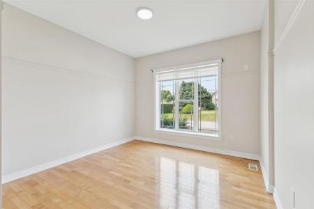 44  Rue des Abricotiers, Gatineau (Gatineau), Quebec J8R 2S7, Canada