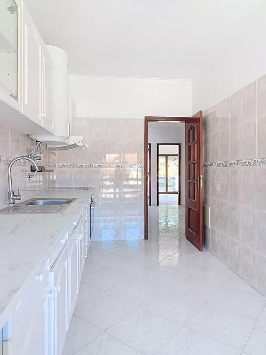 Almada, Setubal 2810-354, Portugal