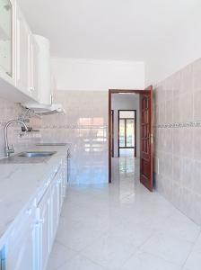 Almada, Setubal 2810-354, Portugal