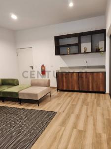 Mendiburu 573, Lima, Lima 00001, Peru