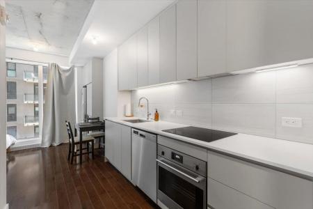 2320  Rue Tupper, Montréal (Ville-Marie), Quebec H3H 0B8, Canada