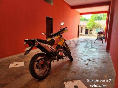 AV. LA CAMPANA BARRIO VILLA GLADYS S/N, Sur, Santa Cruz 00001, Bolivia