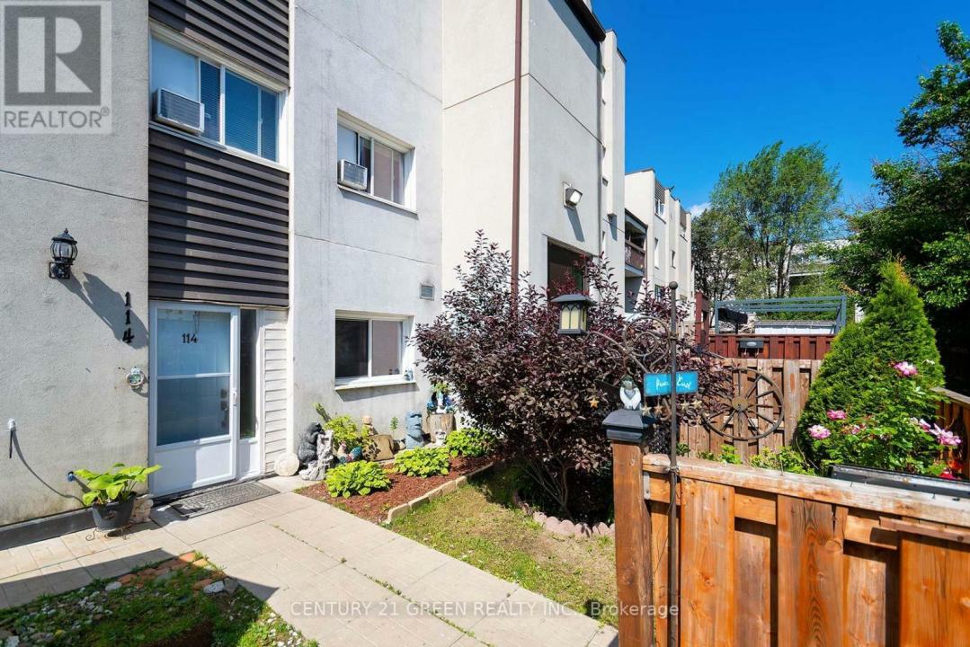 3040 CONSTITUTION BOULEVARD, Mississauga (applewood), Ontario L4Y 3X7, Canadá