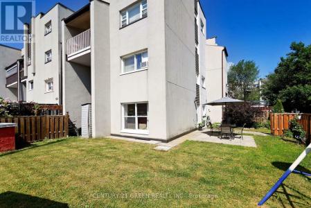3040 CONSTITUTION BOULEVARD, Mississauga (applewood), Ontario L4Y 3X7, Canadá