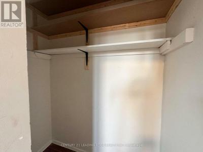 783 BARTON STREET EAST, Hamilton (gibson), Ontario L8L 3A9, Canada