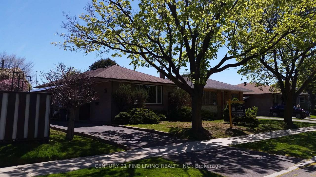 35 HARTLAND ROAD, Toronto, Онтарио M9C 4S9, Канада