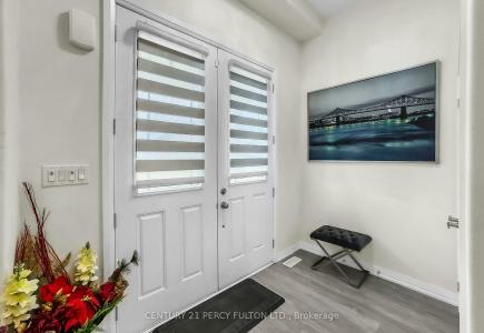 302 CULLEN TRAIL, Peterborough North, Ontario K9H 0J8, Kanada