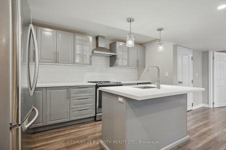 1 KENNEDY BOULEVARD, New Tecumseth, Ontario L9R 0L4, Canadá