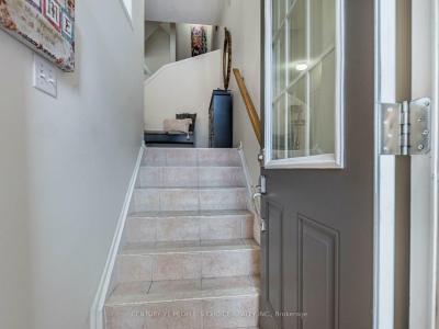 435 HENSALL CIRCLE, Mississauga, 安大略省 L5A 4P1, 加拿大