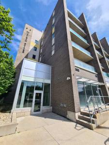 62 BALSAM STREET, Waterloo, Ontario N2L 3H2, Canada